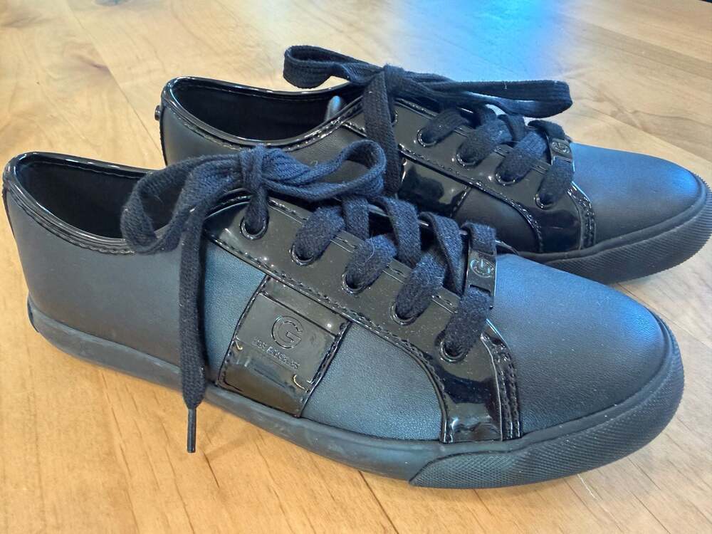 GBG Los Angeles Backer Black Patent Casual Sneakers Sz 8